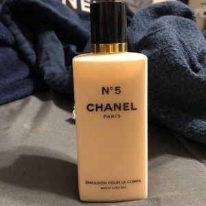 BNWOB Chanel number 5 body lotion
